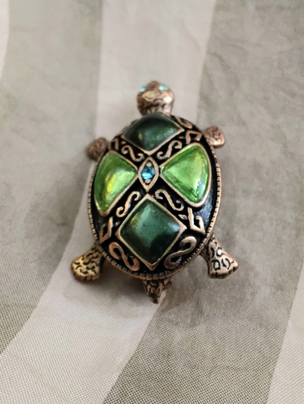 Vintage Liz Claiborne Turtle Brooch/ Scarf Pin
